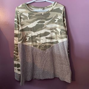 Camo and grey long sleeved shirt.
